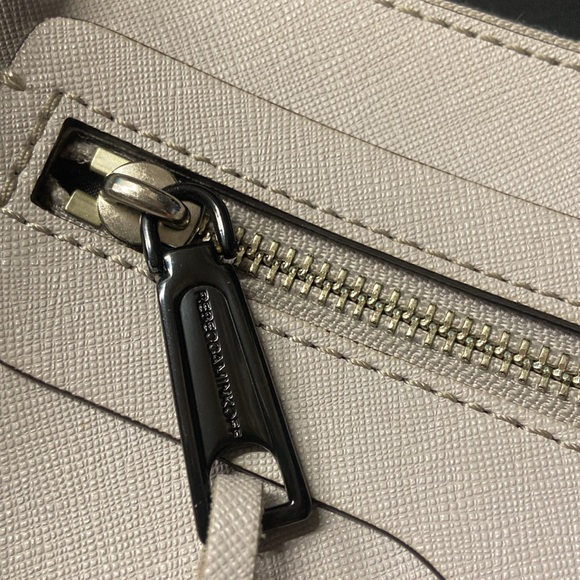 Sale! Rebecca Minkoff light gray crossbody bag with chain strap and tassels. - Picture 3 of 16